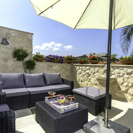 Apartment Capitis In The Centre *