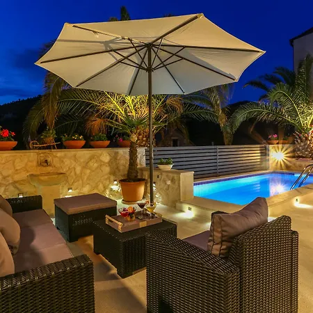 Capitis In The Centre Apartment Hvar Town