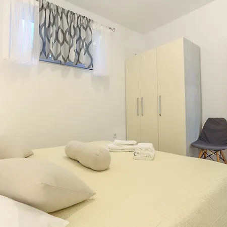 Apartment Capitis In The Centre Hvar Town