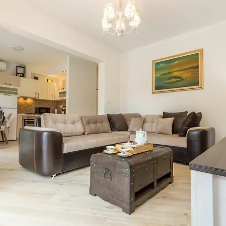 Capitis In The Centre Apartment Hvar Town